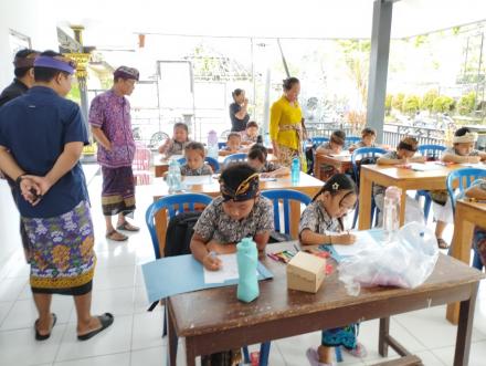 BULAN BAHASA BALI DESA DINAS LAN DESA ADAT